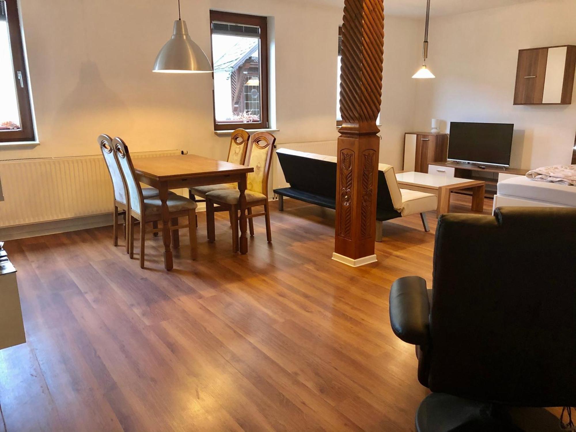 Ferienwohnung Familie Troeger Floh Eksteriør billede